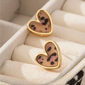 Leopard Heart Enamel Stud Earrings Gold Tone NWT